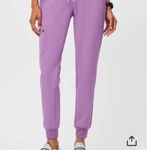 Brand NWT’s Figs scrub set in Lilac Dawn